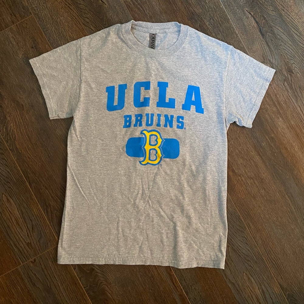 UCLA Bruins gray tshirt